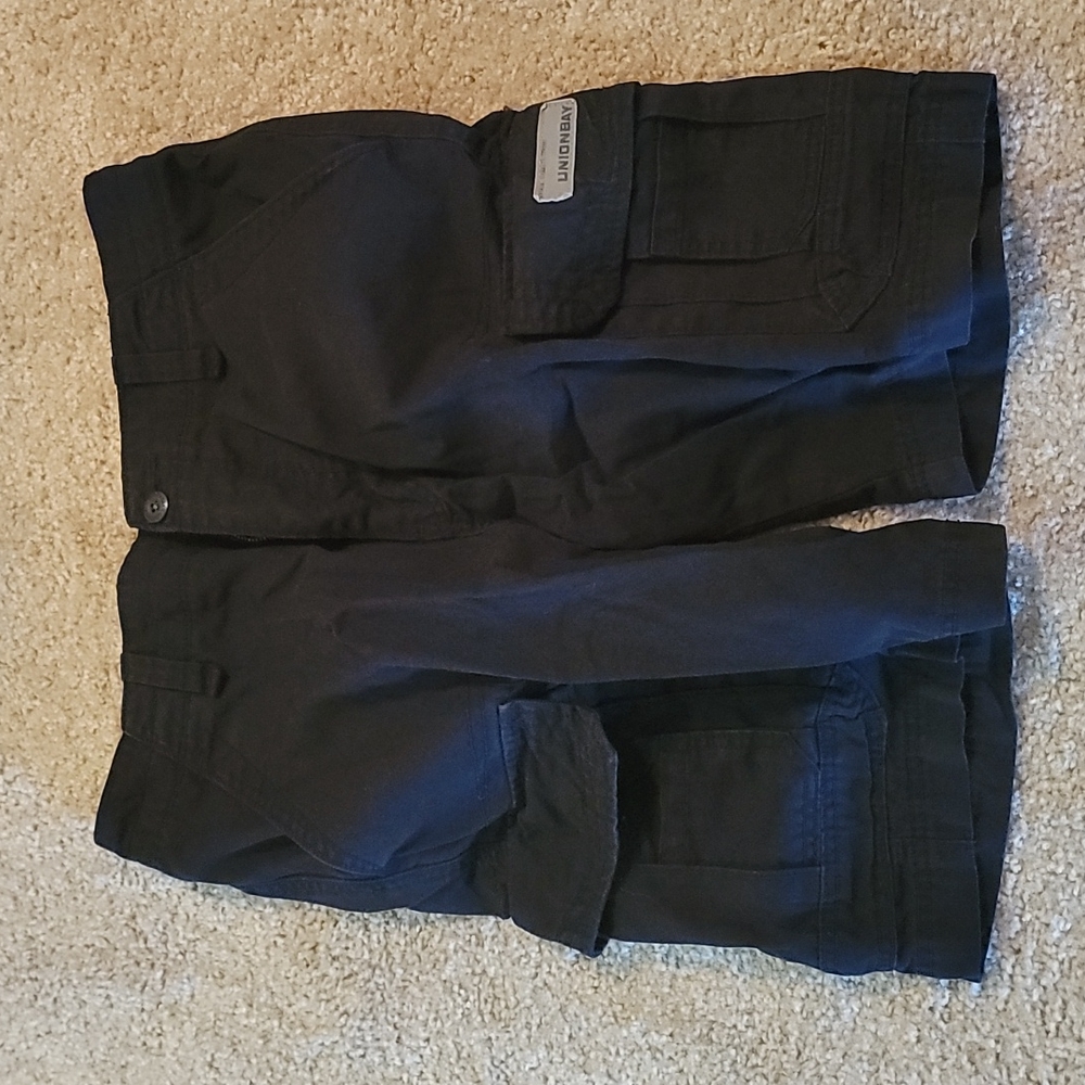 Mens black cargo shorts
